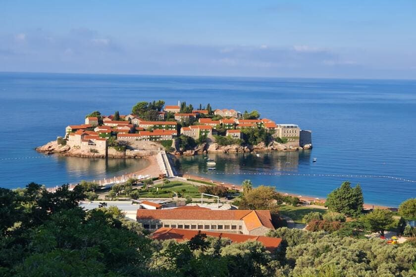 Свети Стефан montenegro-tour3.jpg