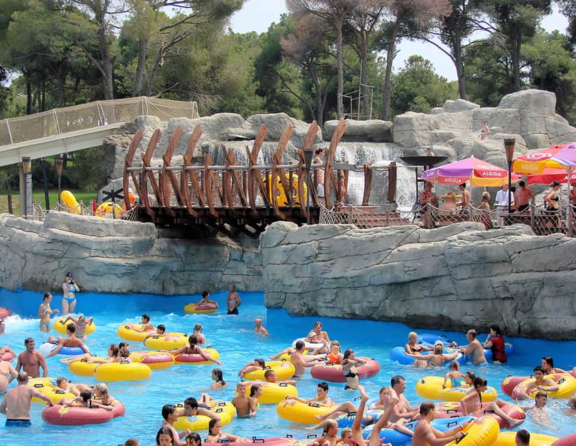 Аквапарк «Троя» в Белеке aquapark-troy-min.jpg
