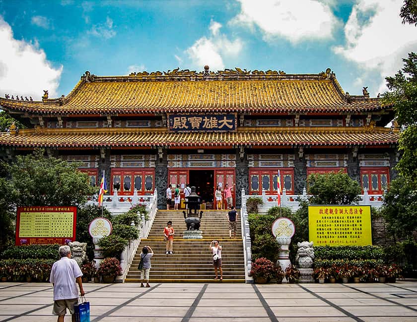Монастырь на острове Лантау honkong-lantau-min.jpg